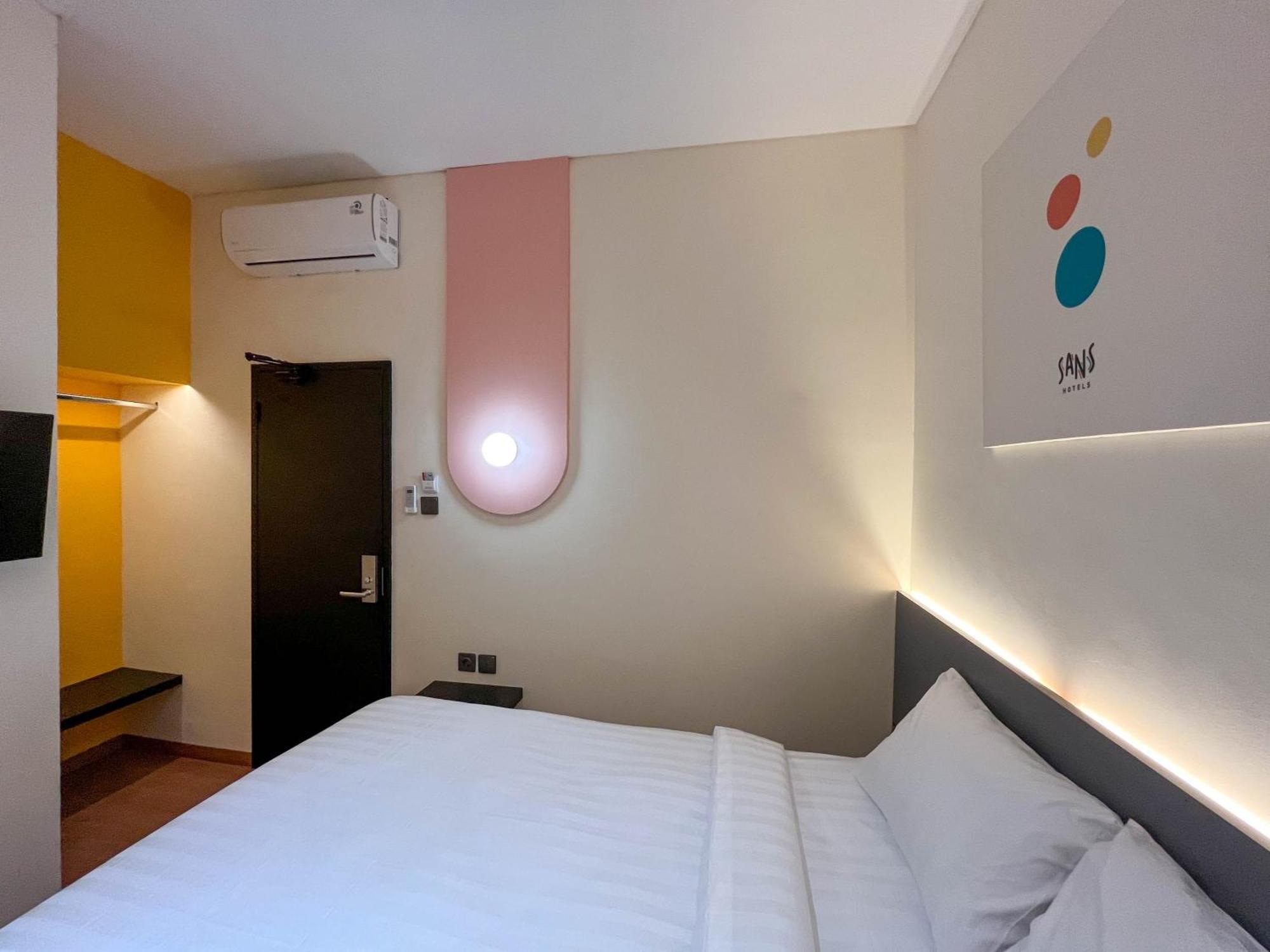 Sans Hotel Premiere Majapahit Semarang Luaran gambar