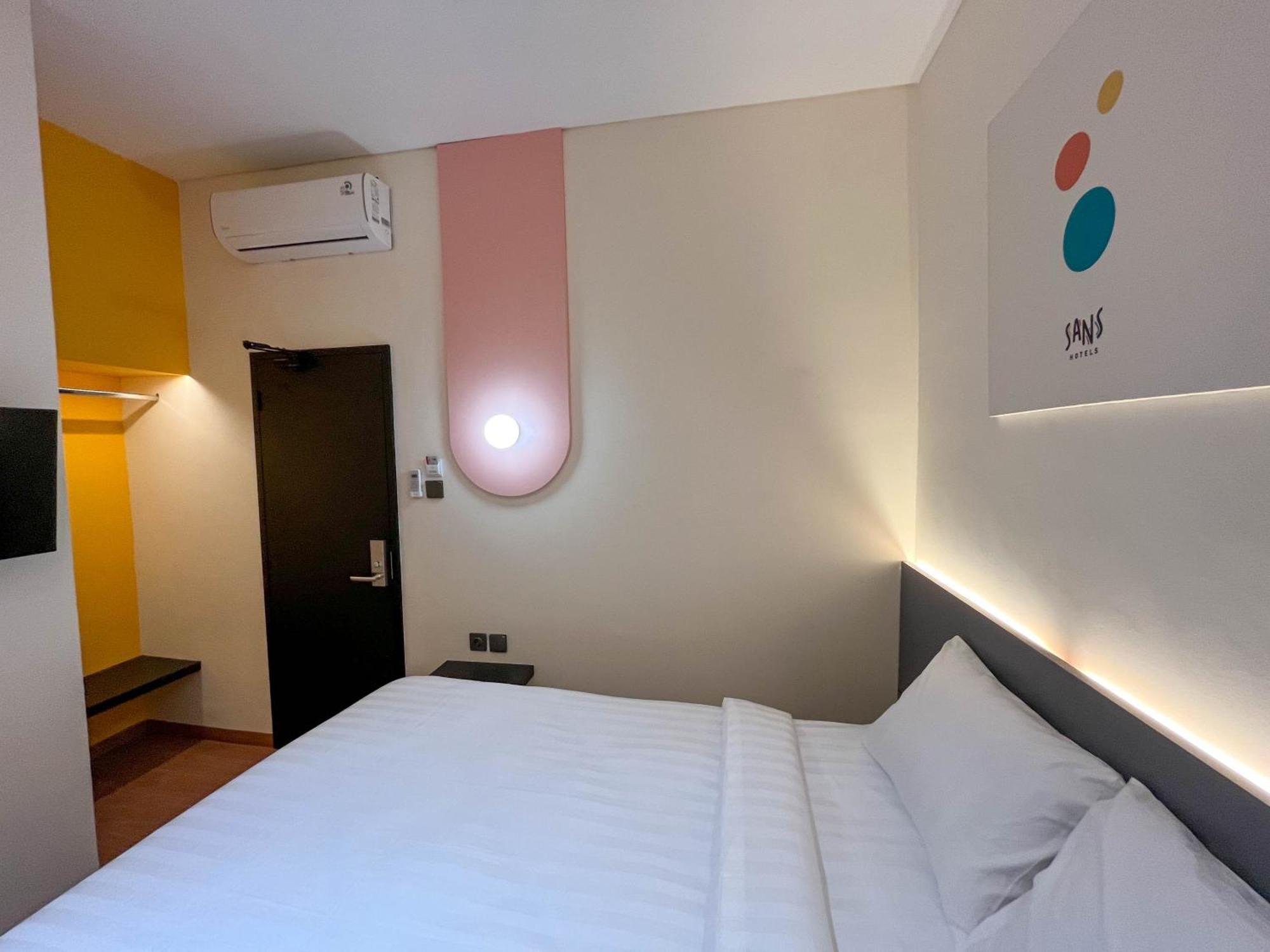 Sans Hotel Premiere Majapahit Semarang Luaran gambar