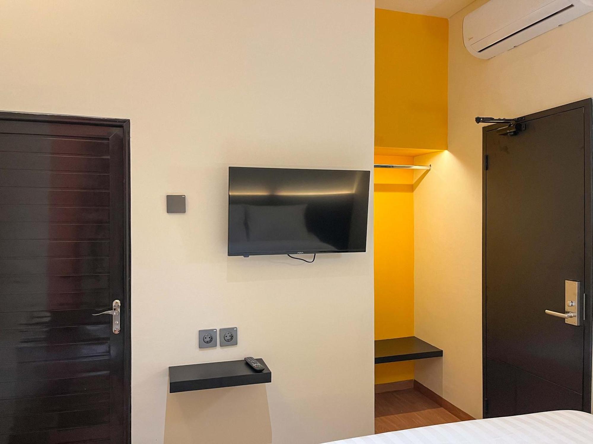 Sans Hotel Premiere Majapahit Semarang Luaran gambar