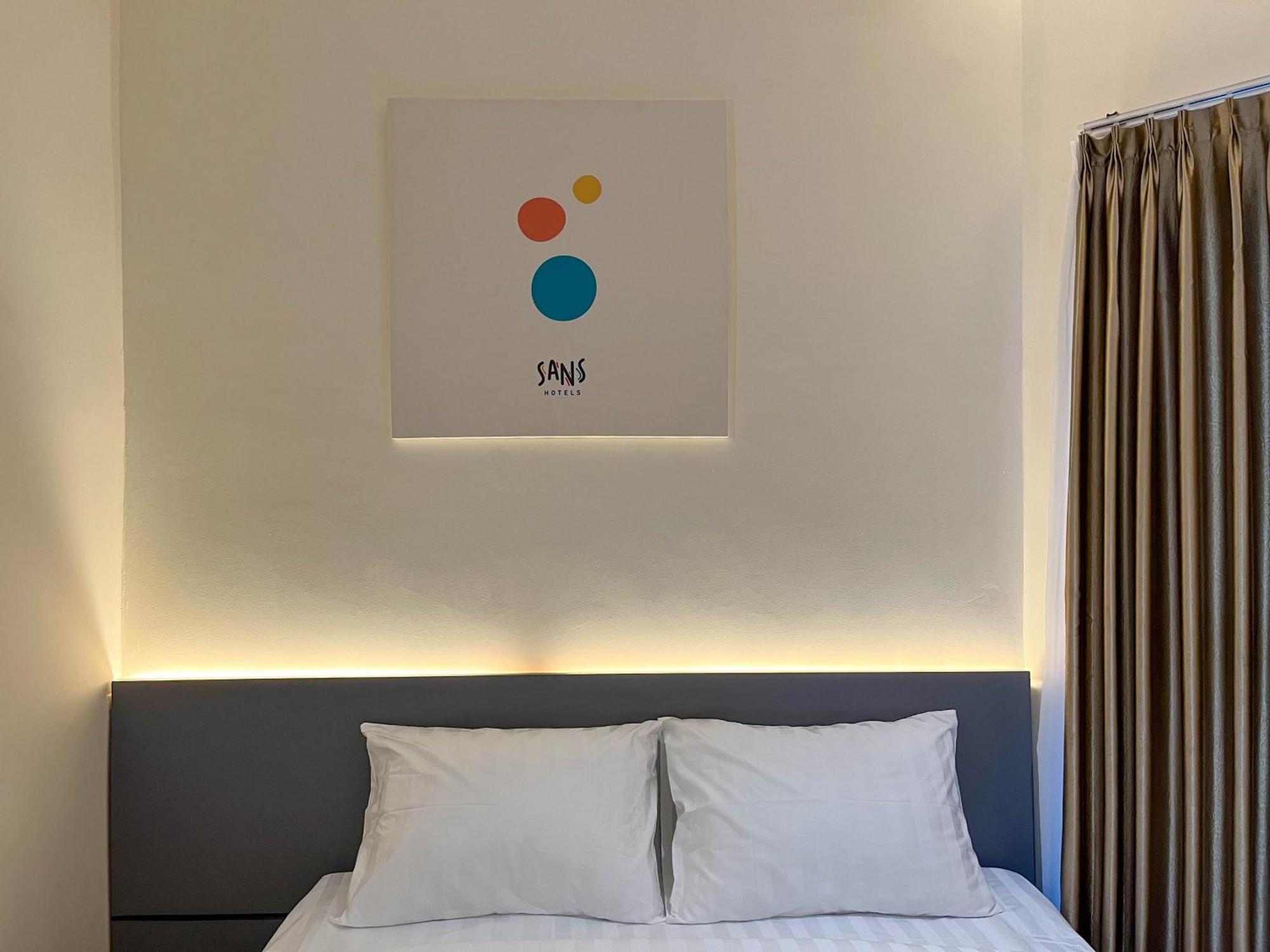 Sans Hotel Premiere Majapahit Semarang Luaran gambar